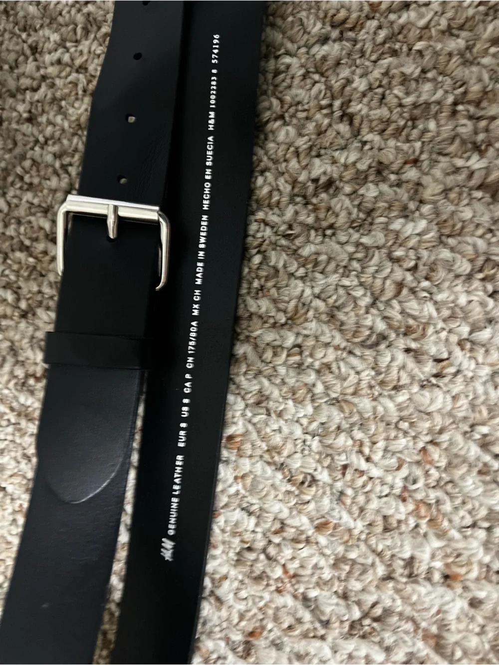 Men’s H&M Black Leather belt. Size Small